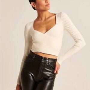 Abercrombie LuxeLoft Slim Wrap Sweater